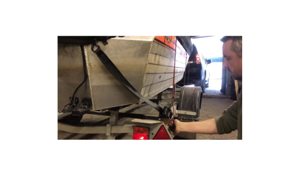 Самозатягив. ремень крепления лодки или груза FISHMASTER CARGO 50мм Самозатягив. ремень крепления лодки или груза FISHMASTER CARGO 50мм